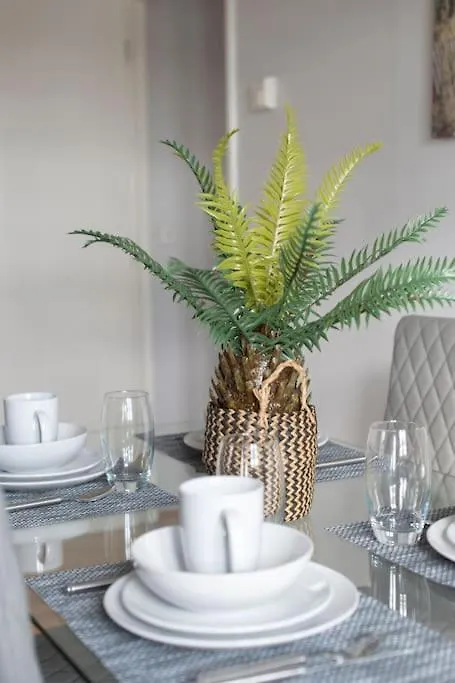 Lovely 2 Bedroom Condo With River & City View Λονδίνο Ηνωμένο Βασίλειο